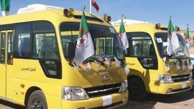Transport scolaire à Skikda-Distribution de 35 bus